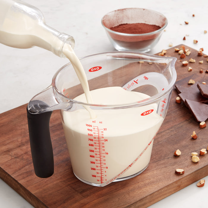 1050030 Angled Measuring 4 Cup
