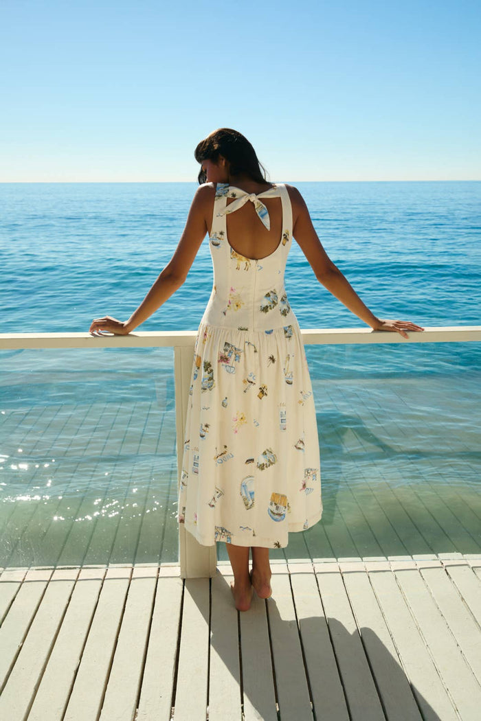 BOAT NECK SLEEVELESS DROP WAIST MIDI DRESS: CREAM-MULTI