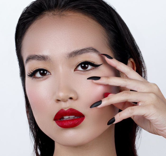 LOVE BELOW NAIL SET