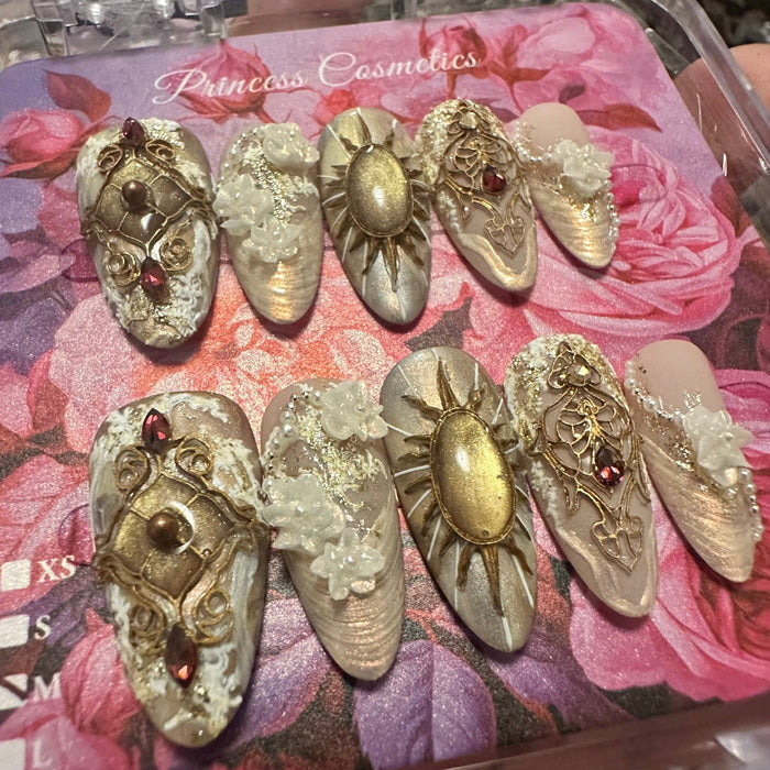 White Oriental High Quality Nails أظافر بيضاء شرقية عالية الجودة - Princess Cosmetics Qatar
