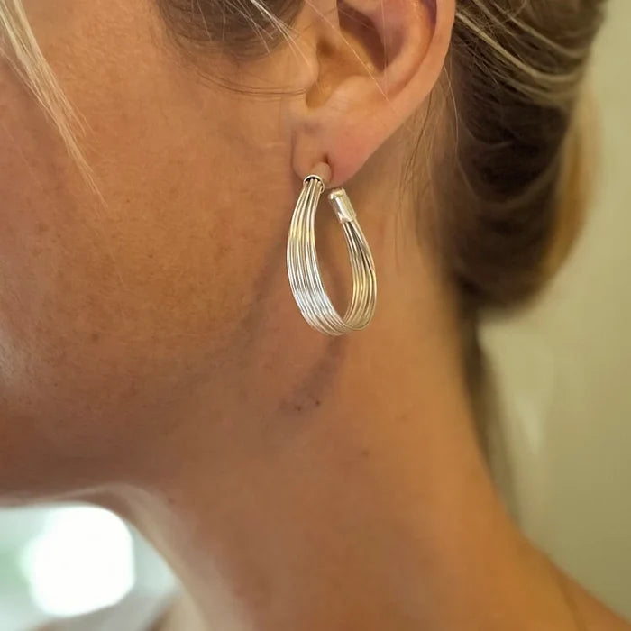 Wire Loop Metal Earrings