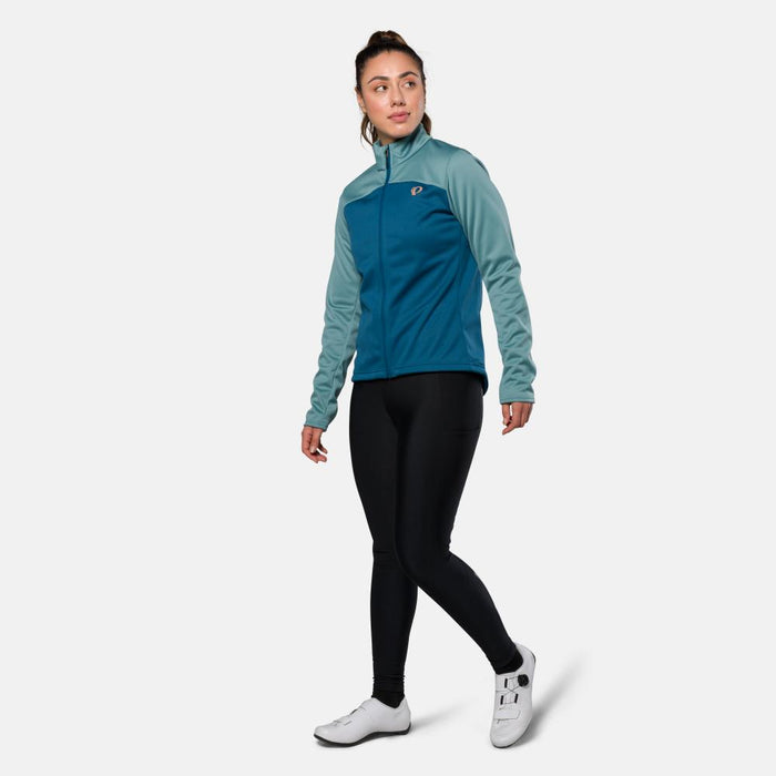 color:ARCTIC/NIGHTFALL||view:SKU Image On Body||gender:Women||seo:Women's Quest AmFIB® Jacket