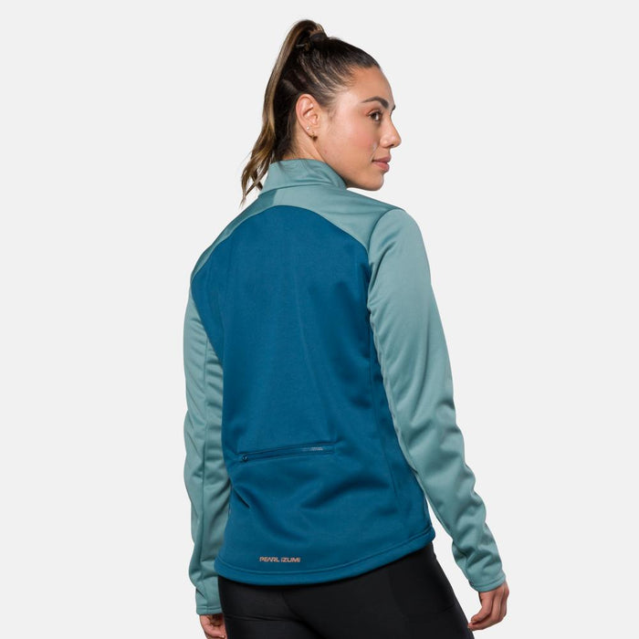 color:ARCTIC/NIGHTFALL||view:SKU Image On Body||gender:Women||seo:Women's Quest AmFIB® Jacket